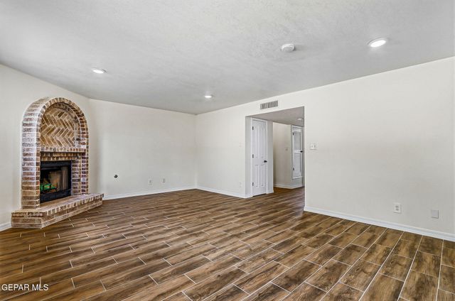 375 BRILL Circle, Horizon City, TX 79928