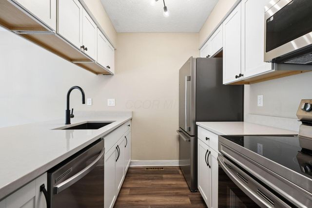 1792 Sawgrass Drive, Reynoldsburg, OH 43068