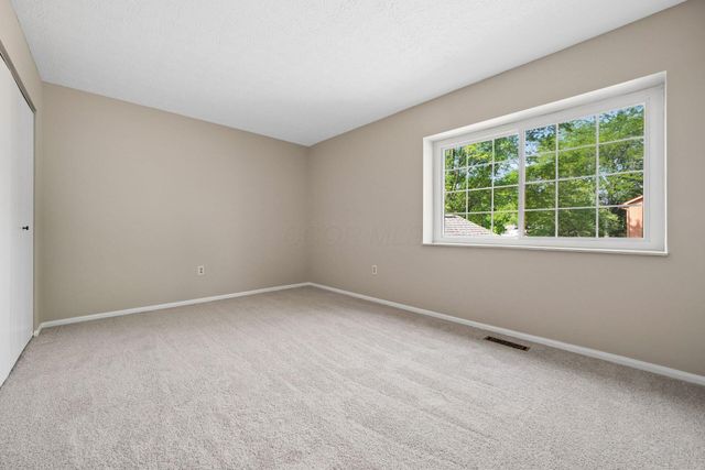 1792 Sawgrass Drive, Reynoldsburg, OH 43068