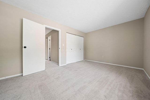 1792 Sawgrass Drive, Reynoldsburg, OH 43068