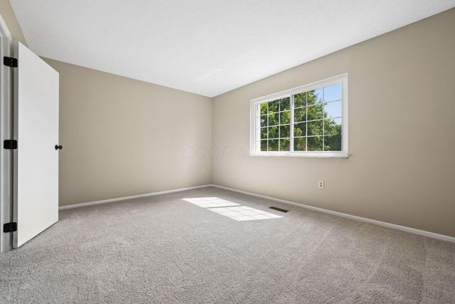 1792 Sawgrass Drive, Reynoldsburg, OH 43068