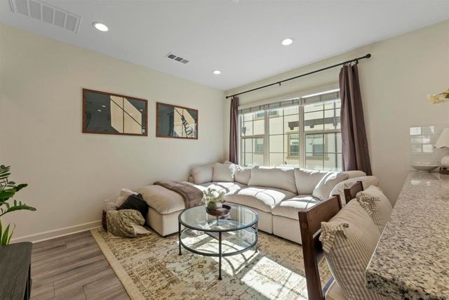 959 Slate, San Marcos, CA 92078