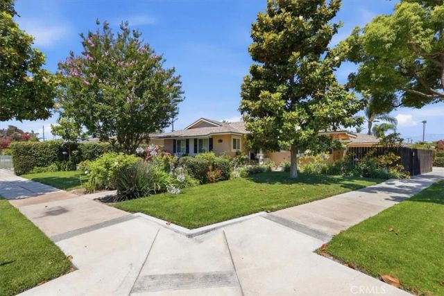8633 Garfield Street, Riverside, CA 92504
