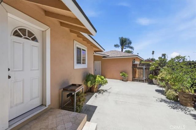 8633 Garfield Street, Riverside, CA 92504