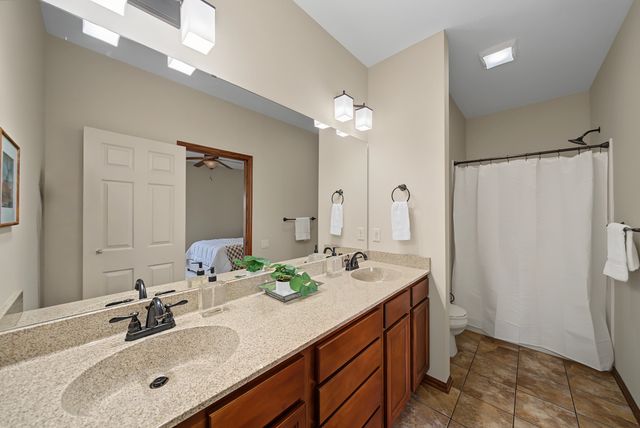 805 NW Reinhart Drive, Ankeny, IA 50023