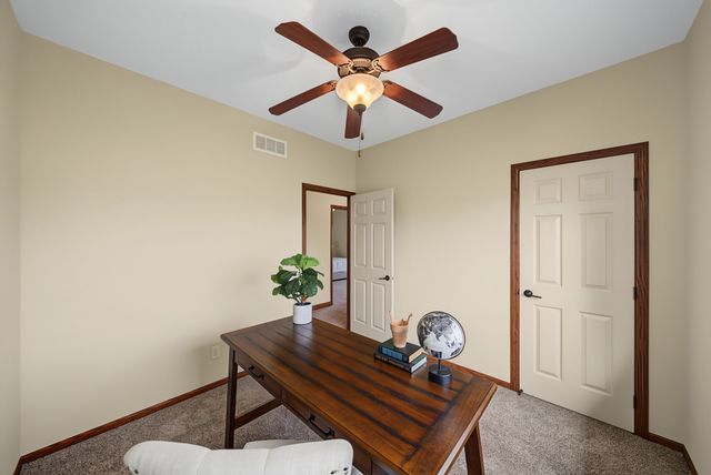 805 NW Reinhart Drive, Ankeny, IA 50023