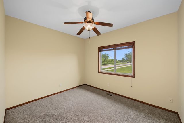 805 NW Reinhart Drive, Ankeny, IA 50023