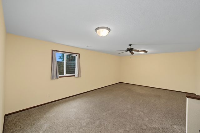 805 NW Reinhart Drive, Ankeny, IA 50023