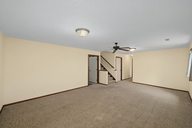805 NW Reinhart Drive, Ankeny, IA 50023