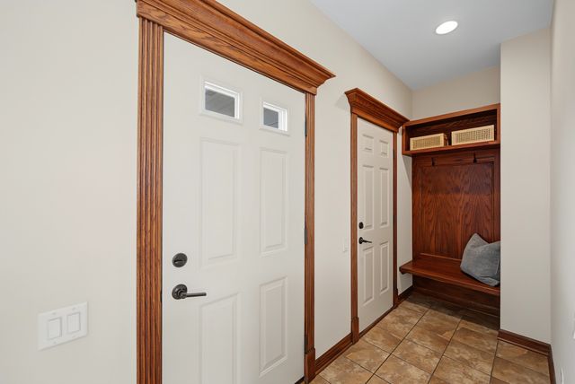 805 NW Reinhart Drive, Ankeny, IA 50023