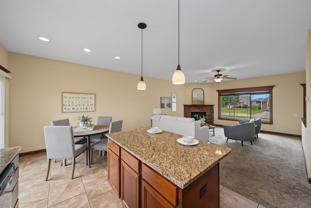 805 NW Reinhart Drive, Ankeny, IA 50023