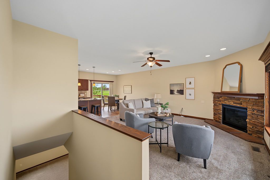 805 NW Reinhart Drive, Ankeny, IA 50023