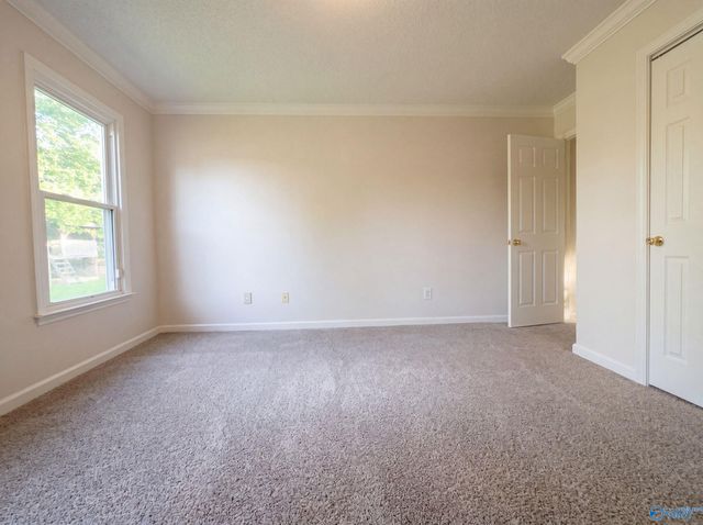 107 Nathan Drive, Owens Cross Roads, AL 35763