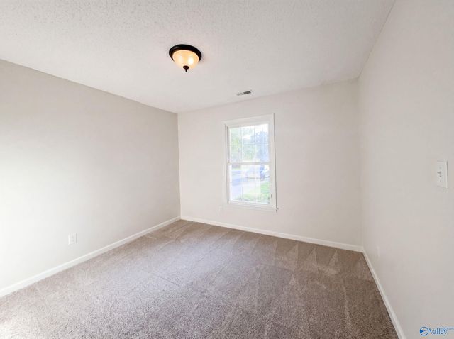 107 Nathan Drive, Owens Cross Roads, AL 35763