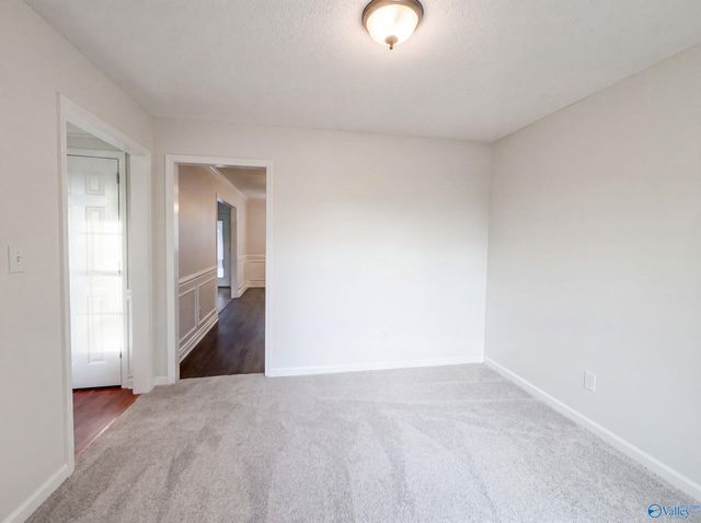 107 Nathan Drive, Owens Cross Roads, AL 35763