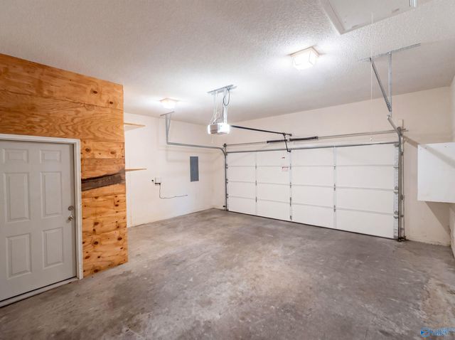 107 Nathan Drive, Owens Cross Roads, AL 35763