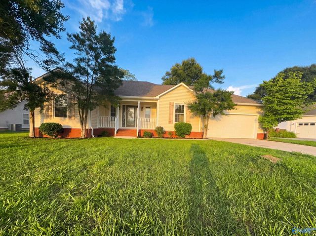 107 Nathan Drive, Owens Cross Roads, AL 35763
