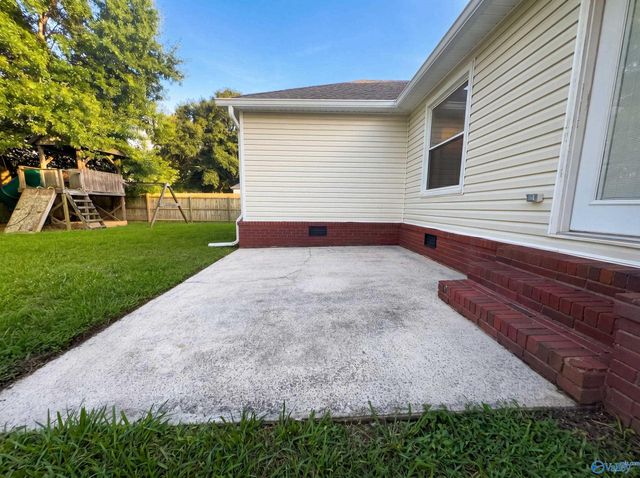 107 Nathan Drive, Owens Cross Roads, AL 35763