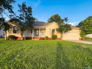 107 Nathan Drive, Owens Cross Roads, AL 35763