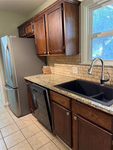 1413 S Canton Avenue, Tulsa, OK 74112