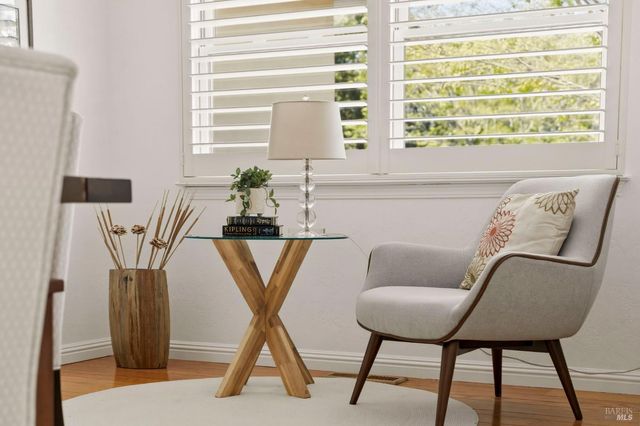 184 Cobblestone Dr, San Rafael, CA 94903