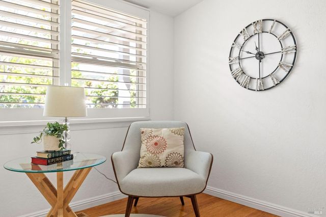 184 Cobblestone Dr, San Rafael, CA 94903