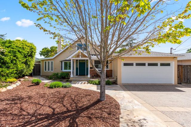 184 Cobblestone Dr, San Rafael, CA 94903