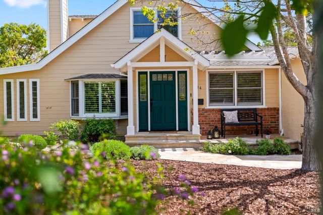 184 Cobblestone Dr, San Rafael, CA 94903