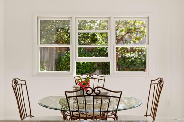 184 Cobblestone Dr, San Rafael, CA 94903