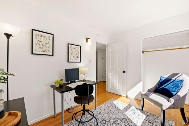 184 Cobblestone Dr, San Rafael, CA 94903