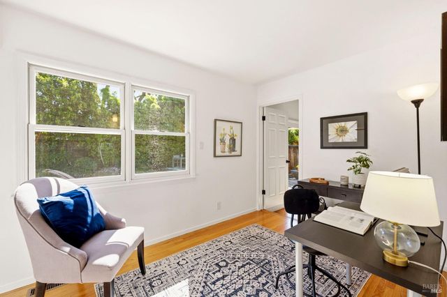 184 Cobblestone Dr, San Rafael, CA 94903