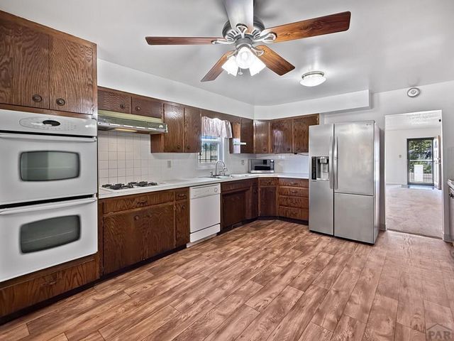 3912 Goodnight Ave, Pueblo, CO 81005