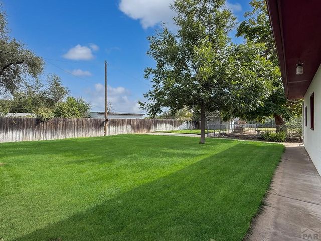 3912 Goodnight Ave, Pueblo, CO 81005