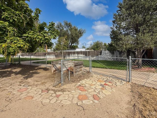 3912 Goodnight Ave, Pueblo, CO 81005