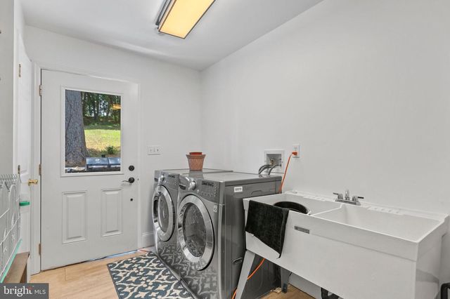 3 HESSIAN BLVD, Reading, PA 19607