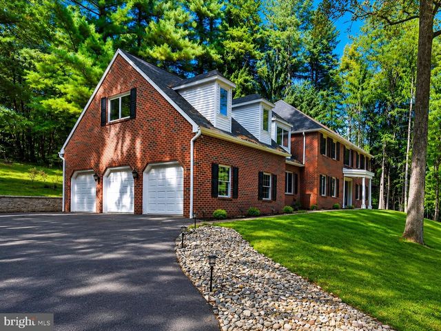 3 HESSIAN BLVD, Reading, PA 19607