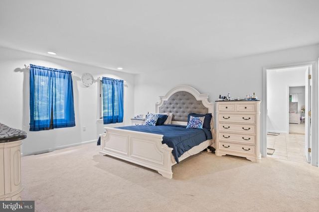 3 HESSIAN BLVD, Reading, PA 19607