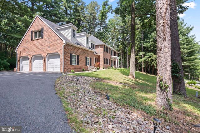 3 HESSIAN BLVD, Reading, PA 19607