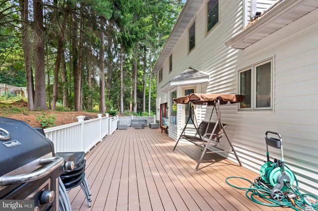 3 HESSIAN BLVD, Reading, PA 19607