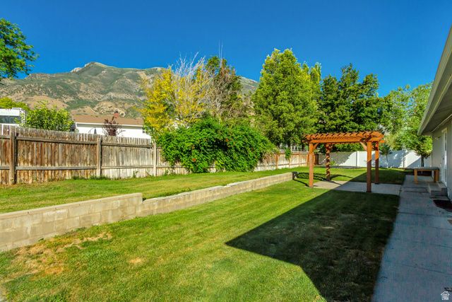 10061 N POPLAR, Cedar Hills, UT 84062