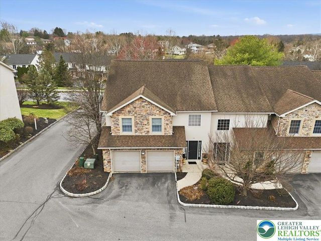 18 Holly Court, Forks Twp, PA 18040
