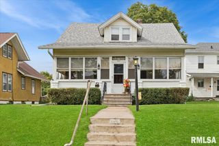 2610 FARNAM Street, Davenport, IA 52803