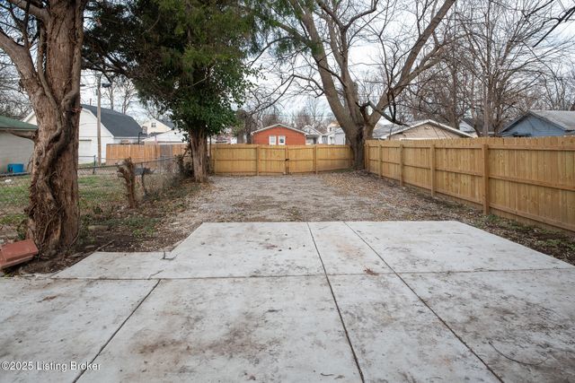 3008 Taylor Blvd, Louisville, KY 40208