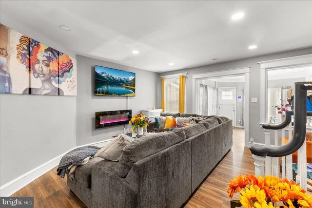 5211 DIAMOND ST, Philadelphia, PA 19131