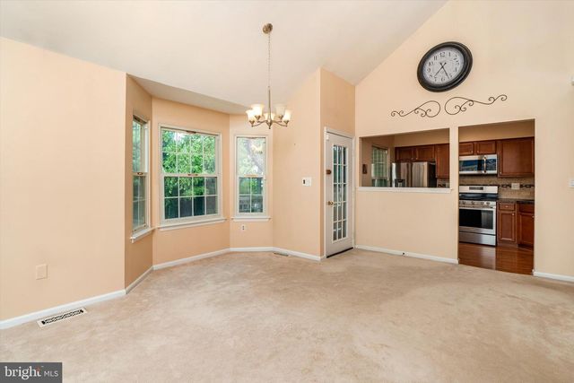 5 MILL RUN WEST, Hightstown, NJ 08520
