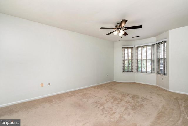5 MILL RUN WEST, Hightstown, NJ 08520