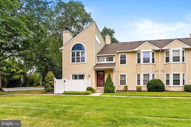 5 MILL RUN WEST, Hightstown, NJ 08520