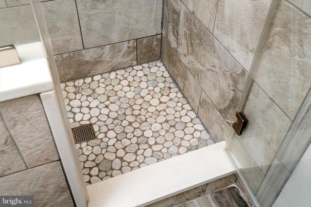 5 MILL RUN WEST, Hightstown, NJ 08520