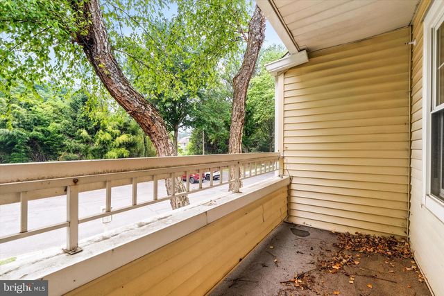 5 MILL RUN WEST, Hightstown, NJ 08520