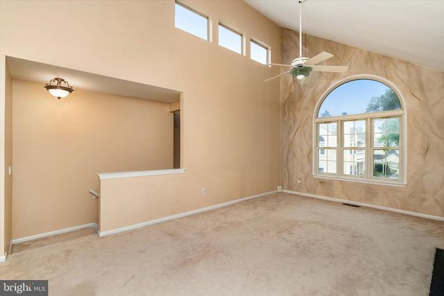 5 MILL RUN WEST, Hightstown, NJ 08520